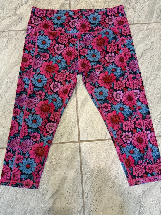 Constantly Varied Gear Pants - Constantly Varied Gear Full Blossom Capri Leggings XXL